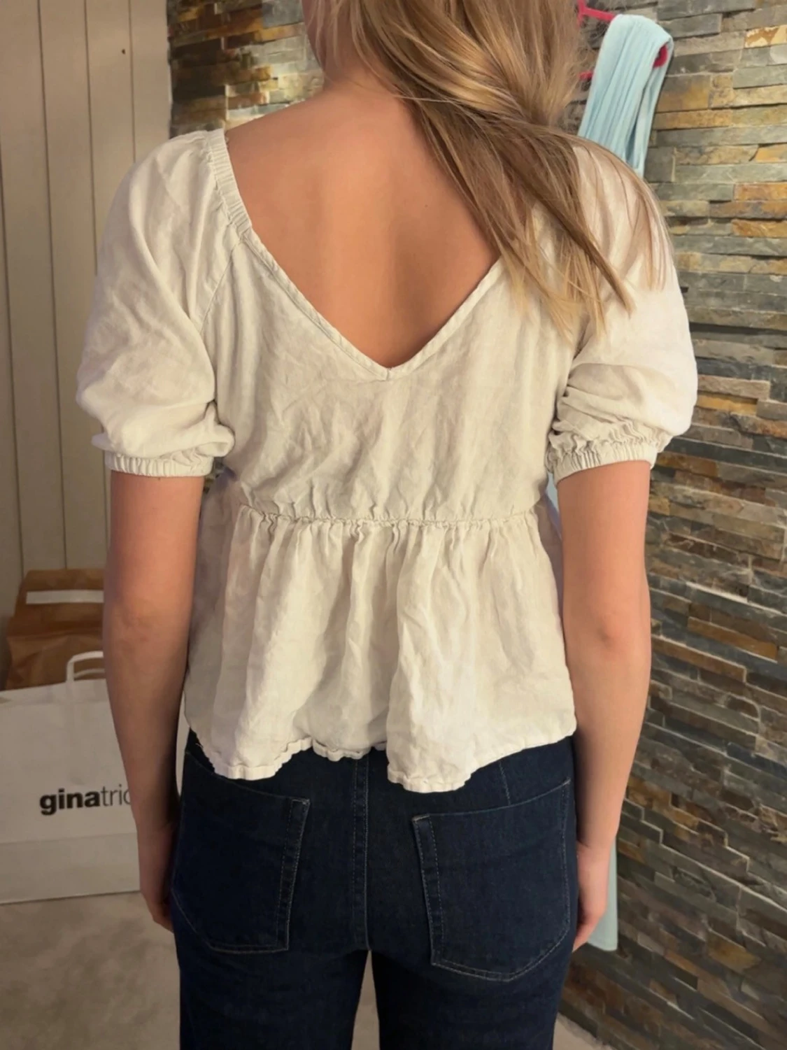 Vit v-ringad blus  - 2