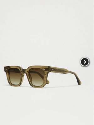 Gröna Chimi 04 solglasögon  - Säljer nu mina väl bevarade chimis. Boxen är tyvärr borta så säljs utan, därav priset. Perfekta för dig som vill sticka ut med accessoarer i unik färg. Linserna ger en varm och mysig nyans speciellt en solig sommardag.