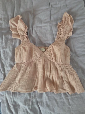 Sommrig topp - Supefin topp från hollister som inte används längre, kom gärna med prisförslag🩷