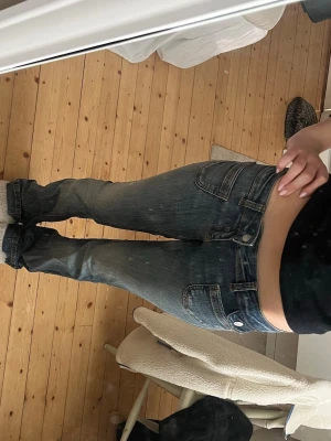 Low waist jeans  - Super coola och snygga jeans från Nelly. Inga defekter och andvända 1 gång 
