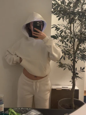 Vitt mjukisset  - Vitt mjukisset från ginatricot💗