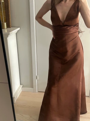 Klänning - Klänning i storlek S