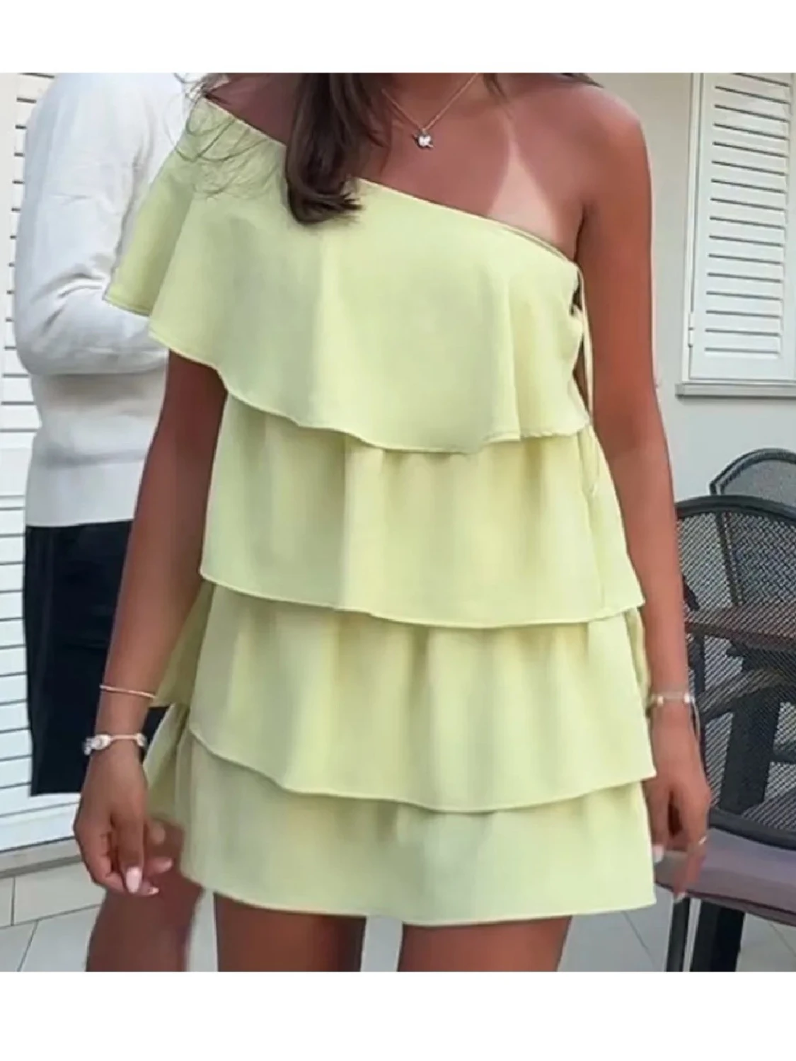  Gul volangklänning - 1