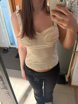 Nakd topp - Söt topp från Nakd. Helt oanvänd med prislappen kvar 