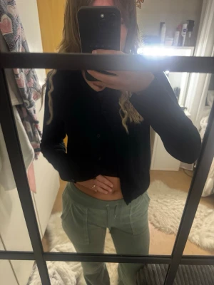 Juicy Couture byxor - Gröna Juicy Couture byxor i storlek S. 