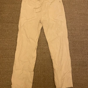 Morris linnebyxor  - Otroligt bra kvalité på dessa morris linnebyxorna. Nypris 1499kr. Mitt pris går att förhandla 