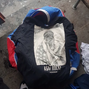 ASAP Rocky tshirt - Large. I bra skick står long live asap på ryggen