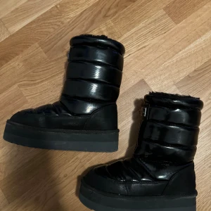 Vinterskor D.Franklin - Skor från D.Franklin, flyttstädar så allt ska bort! Pris kan diskuteras, väldigt bra skick💖