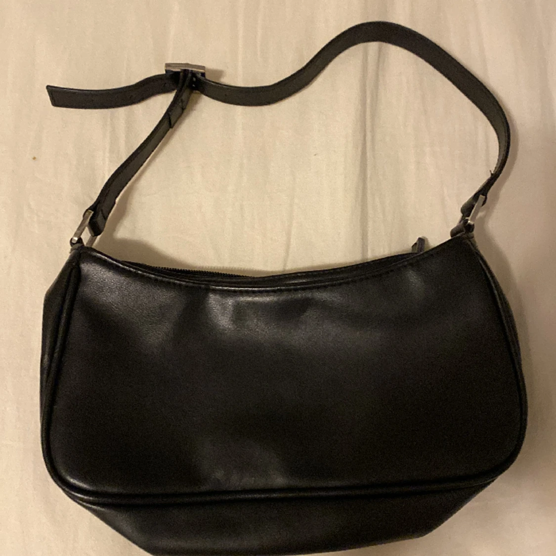 Svart monkl väska - 90