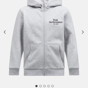 Peak performance hoodie/kofta - Säljer min peak performance kofta i storlek s, aldrig använd, den är lite för liten på mig som är 183cm lång