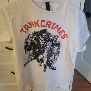 Tankcrimes t-shirt - Säljer då min stil ändrats, denna finns bara i USA
