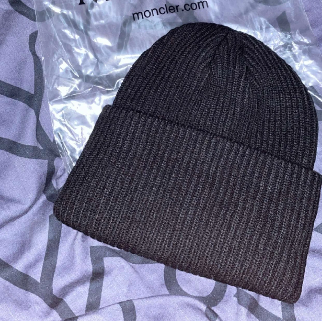 Svart Moncler mössa - 91