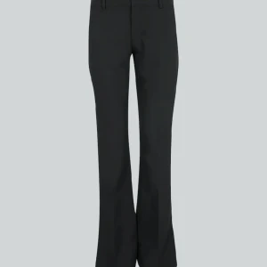 Lågmidjade kostymbyxor  - Lågmidjade utsvängda kostymbyxor från bikbok, storlek 36