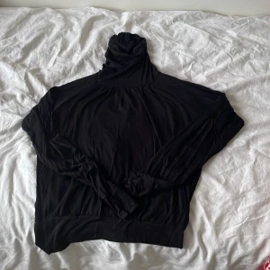 Polo tröja  - Jättefin polo tröja som inte kommer till användning! 