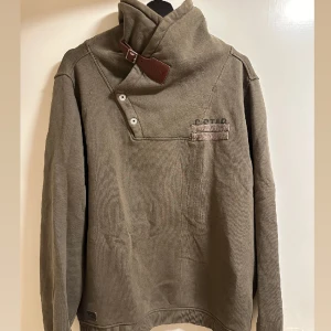 Herr Hoodie - Grön hoodie utan luva från G star raw i storlek L(herr). 
