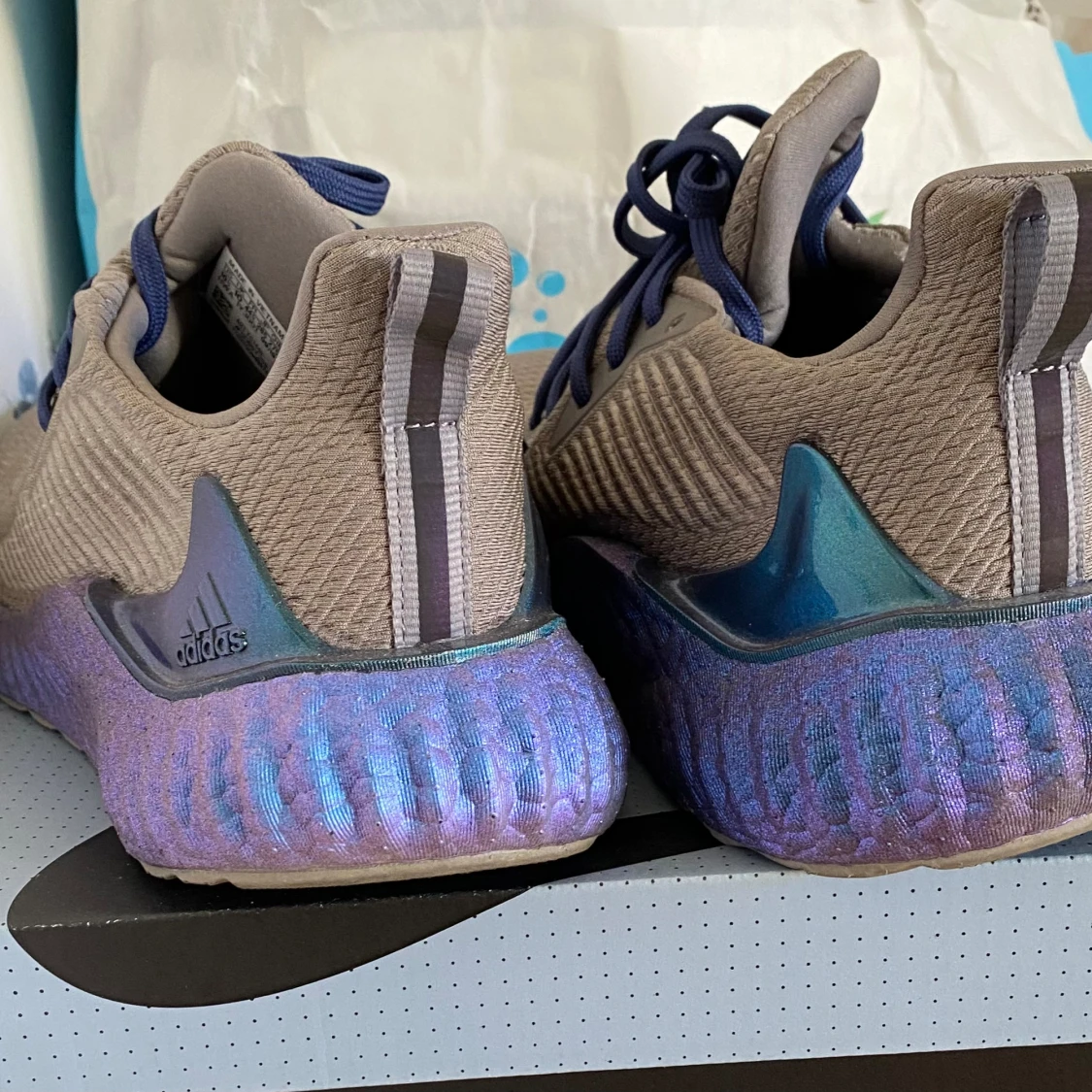 Adidas boost grey iridescent - 90