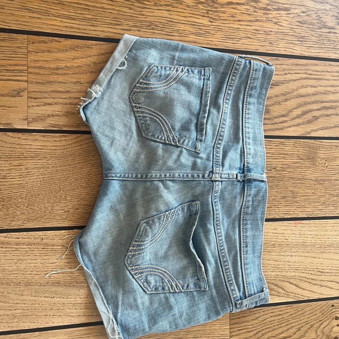 Lågmidjade jeansshorts  - 90
