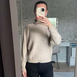 Stickad tröja  - Stickad tröja från hm💕