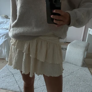 Kjol!  - Kjol från Gina som aldrig är använd💗