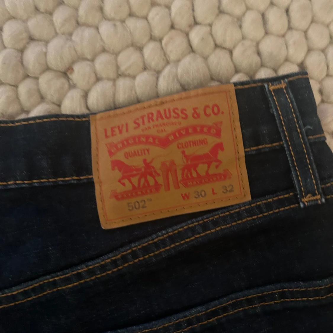 Levis jeans modell 502 mörkblå - 90