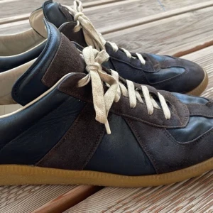 Maison Margiela GATs  - OBS Intressekoll på mina GATs  Storlek 45  Lagomt använda  Skicka om du har frågor 