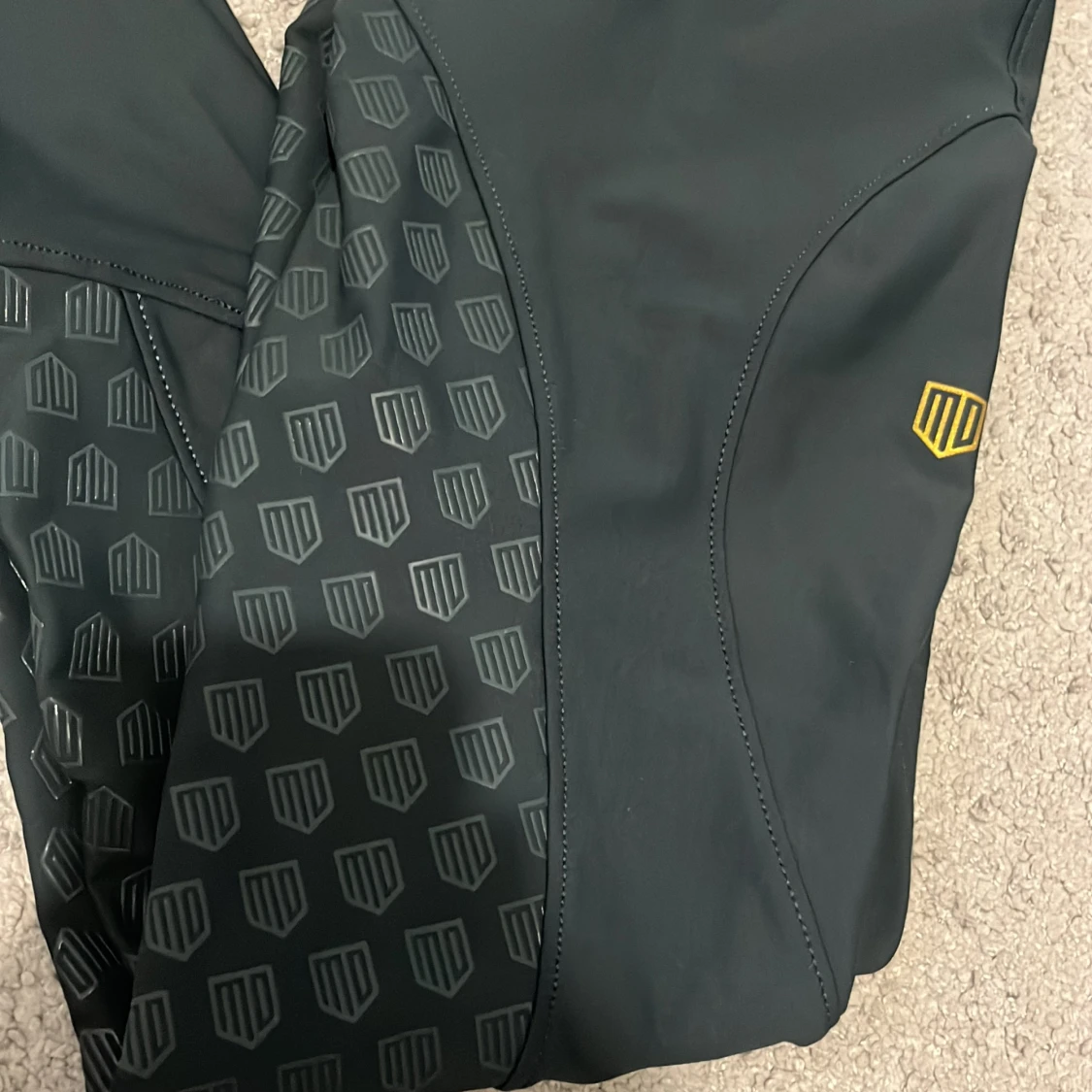 Maya delorez ridbyxor! - 90