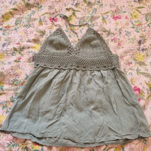 Halterneck  - Grön halterneck tröja