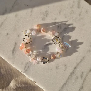 Sakura Cluster Bracelet - ☆●•°○ Oversize i storleken. Silverpläterad, tarnish resistant metalltråd.