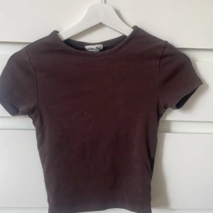 gina tshirt - brun tshirt från gina 