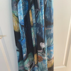 Sommarklänning  - Sommarklänning i storlek m