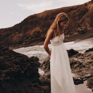 Oanvänd klänning  - Aldrig använt 