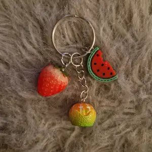 Helt ny nyckelring med frukter