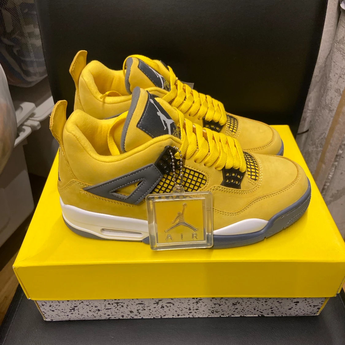 Jorden 4 ”Lightning” - 92