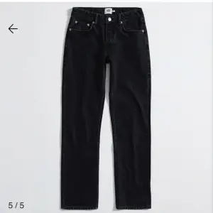 Säljer dessa jeans från lager 157 då dom inte kommer till användning🤍 Nypris 400
