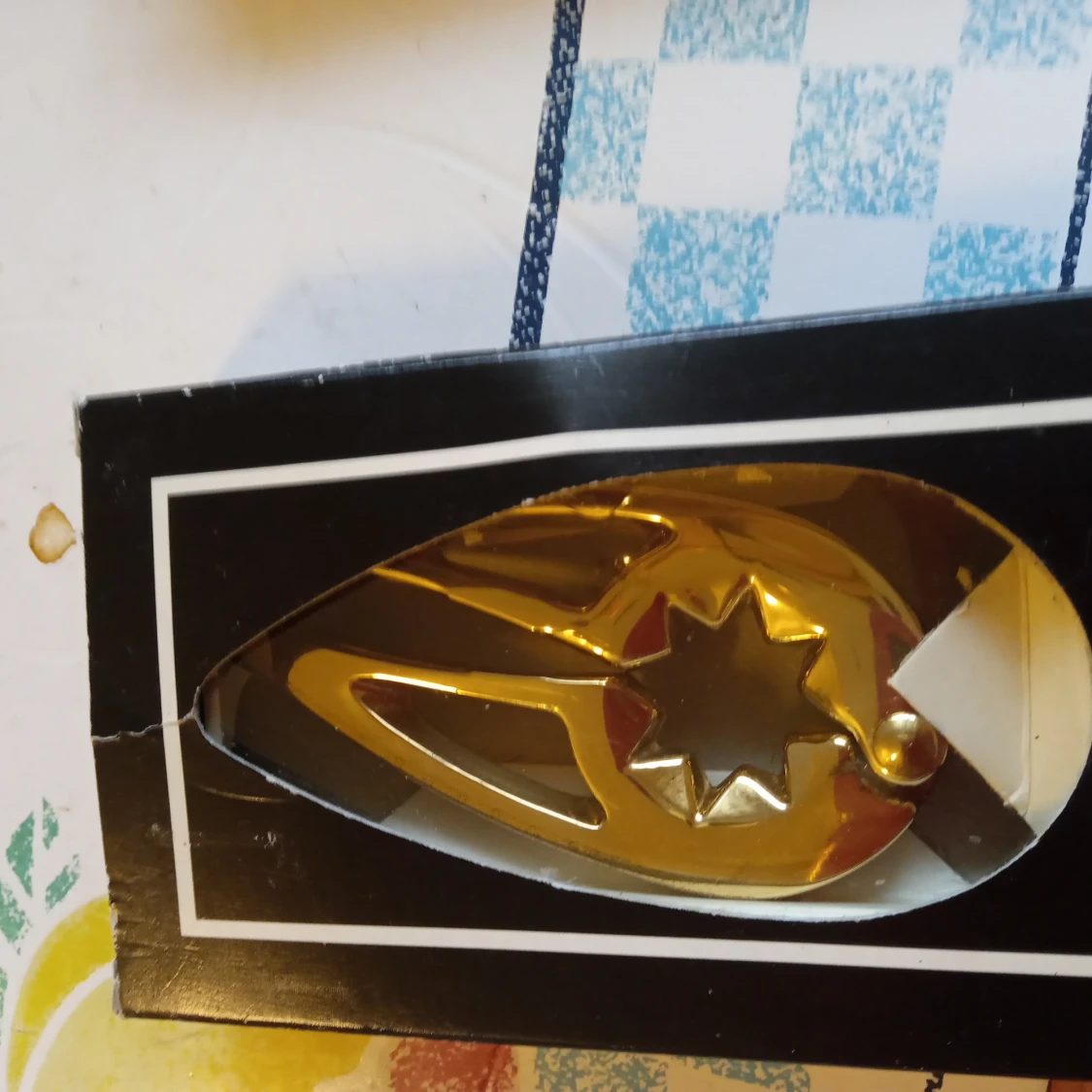 Nötknäppare kombinerad korköppnare guldfärgad . - 90