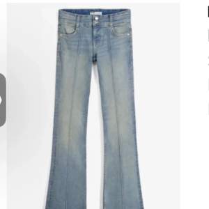 Helt nya jeans från bershka med pris lapp på! 