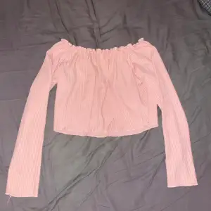 Rosa off shoulder topp från shein, väldigt stretchig💕