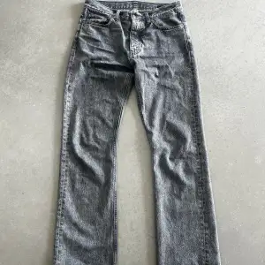 Snygga rush jeans från hope i storlek 29  Inga spår på användning.