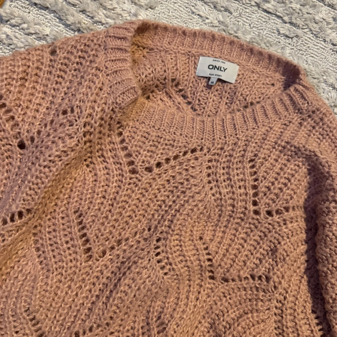 Stickad tröja  - 90