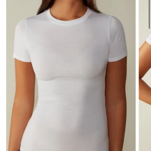 Intimissmi tröjor - Jättefina Intimissmi tröjor båda för endast 150 nypris 200kr st ❤️