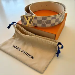 Helt nytt Louis Vuitton bälte använd  2-4 gånger köpt i Valencia i Louis Vuitton äffär  hör av er vid frågor!