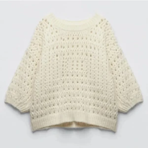 Tröja zara - Säljer denna fina trekvartsärmade stickade tröjan från zara. Bra skick! Storlek S