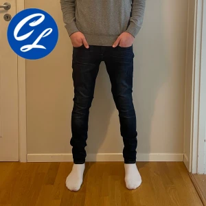 G-Star Raw Jeans   - Tja! Nu säljer vi dessa riktigt feta G-Star raw jeansen! Jeansen är i riktigt bra skick utan några skador. Storlek 30/31. Tveka inte att höra av dig vid minsta fråga eller fundering!👍