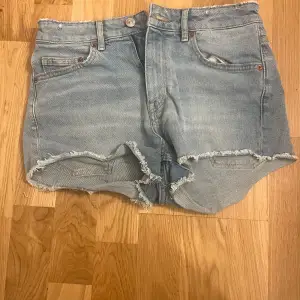 Supernajs jeans shorts från Hm, inga defekter