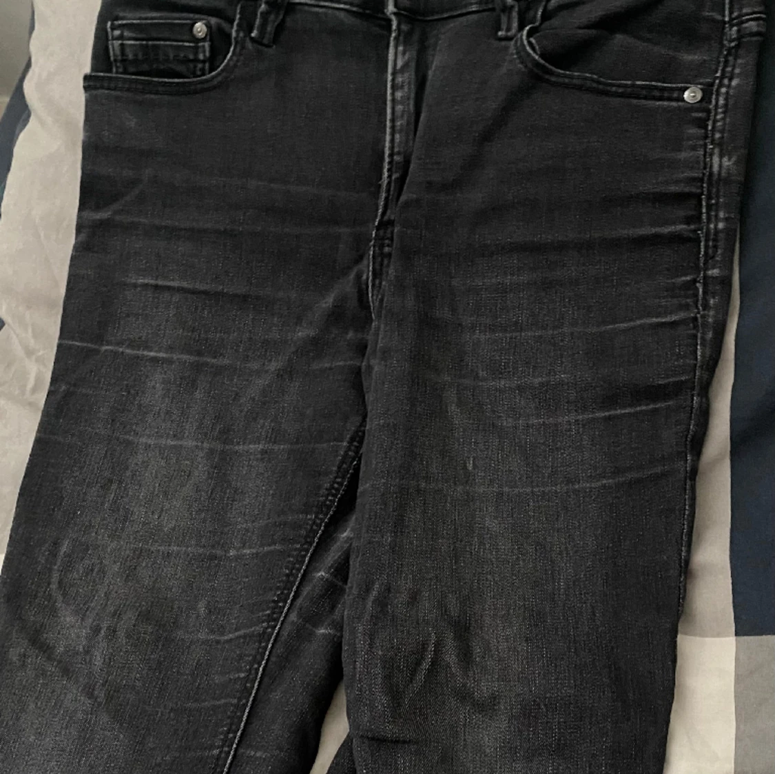 Grå Jeans