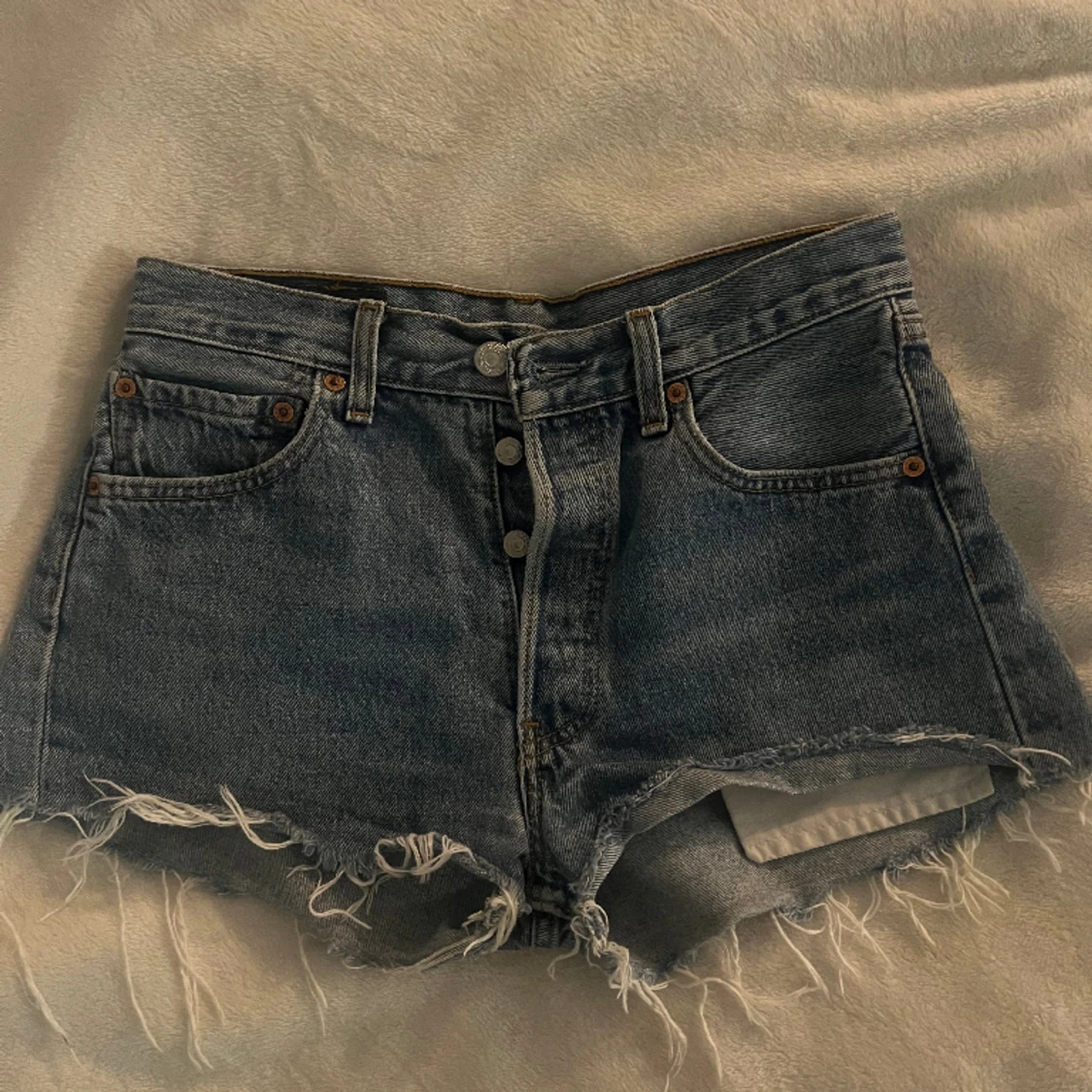 Levis shorts - 90