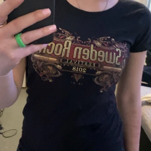 Sweden rock t-shirt - Sweden rock tröja från festivalen 2018. Storlek XS, inga slitningar, i princip oanvänd! Band står på ryggen!