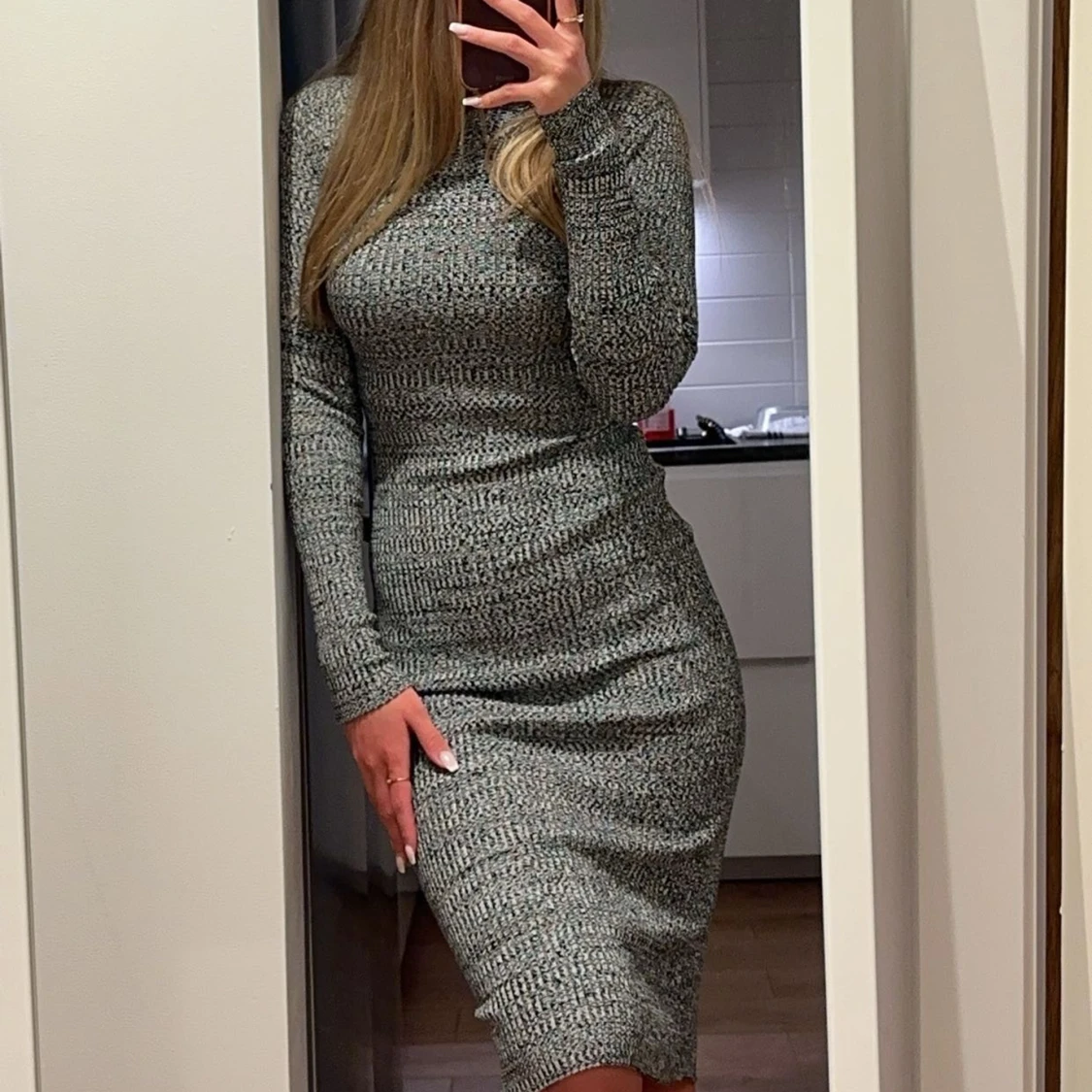 Långklänning ifrån H&M🩶