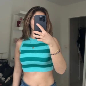 Slutsåld zara tröja stickad  - Stickad oanvänd tröja från zara