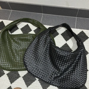 Design by si väska - (Bara den svarta) Ny skick! Köparen står för frakten!